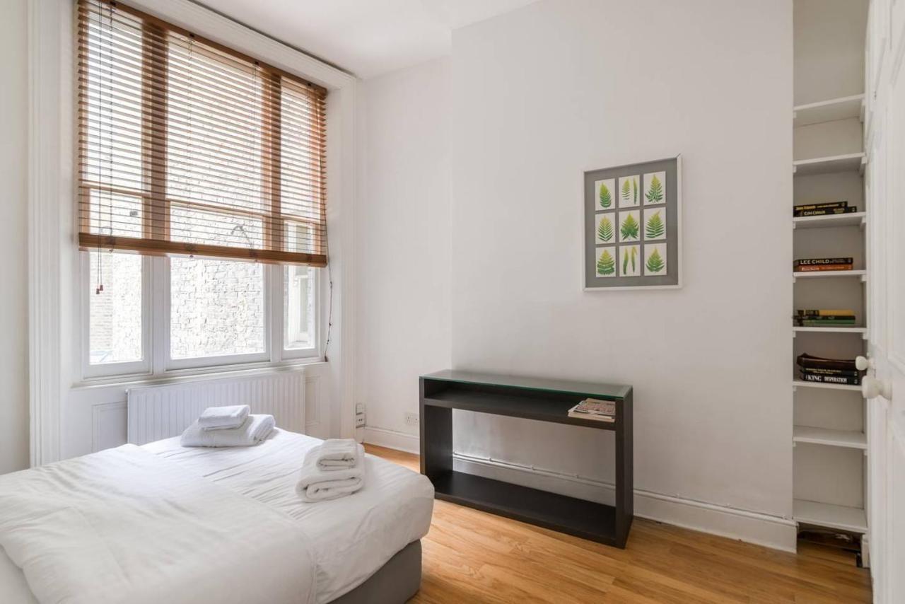 2Br Spacious Flat In West Kensington Fits 6! London Bagian luar foto
