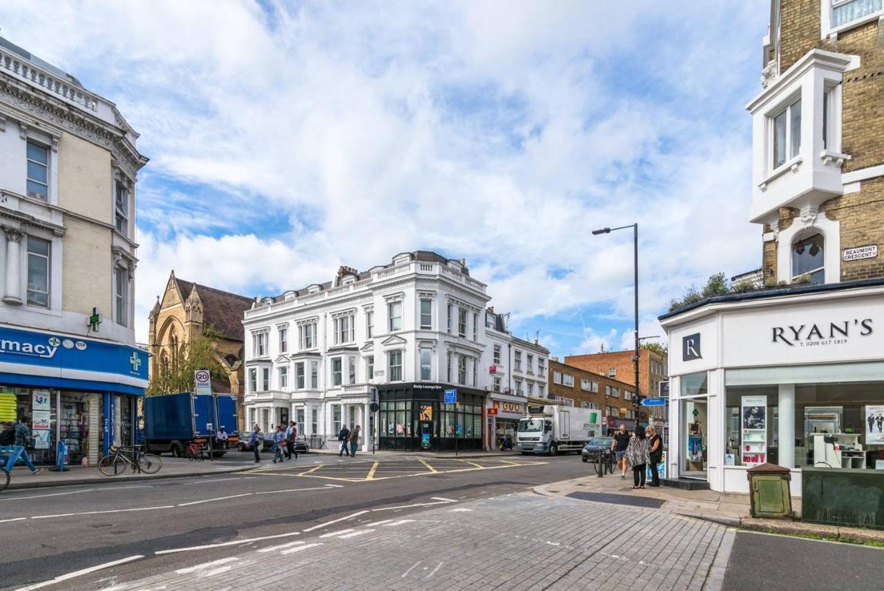 2Br Spacious Flat In West Kensington Fits 6! London Bagian luar foto
