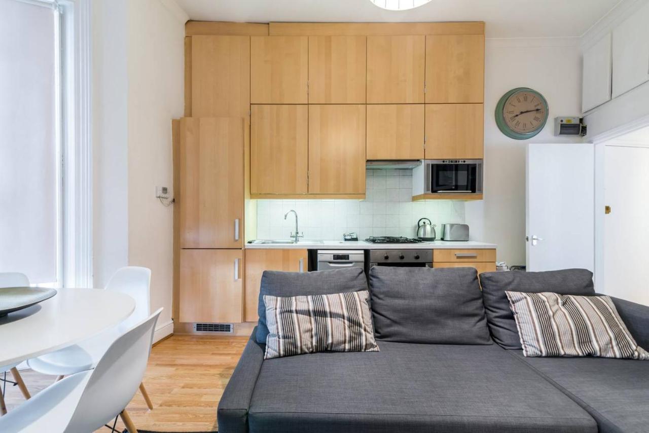 2Br Spacious Flat In West Kensington Fits 6! London Bagian luar foto