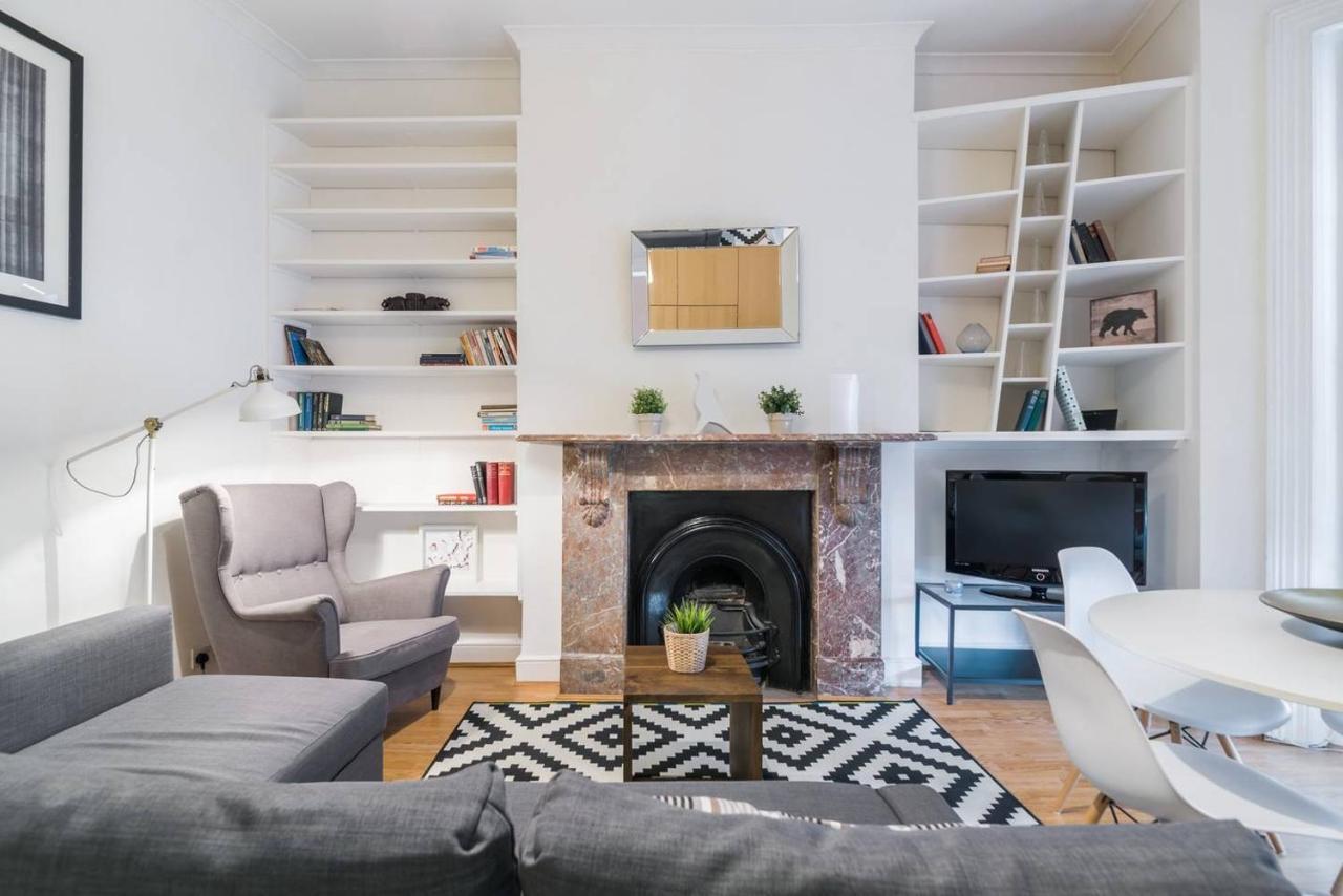2Br Spacious Flat In West Kensington Fits 6! London Bagian luar foto